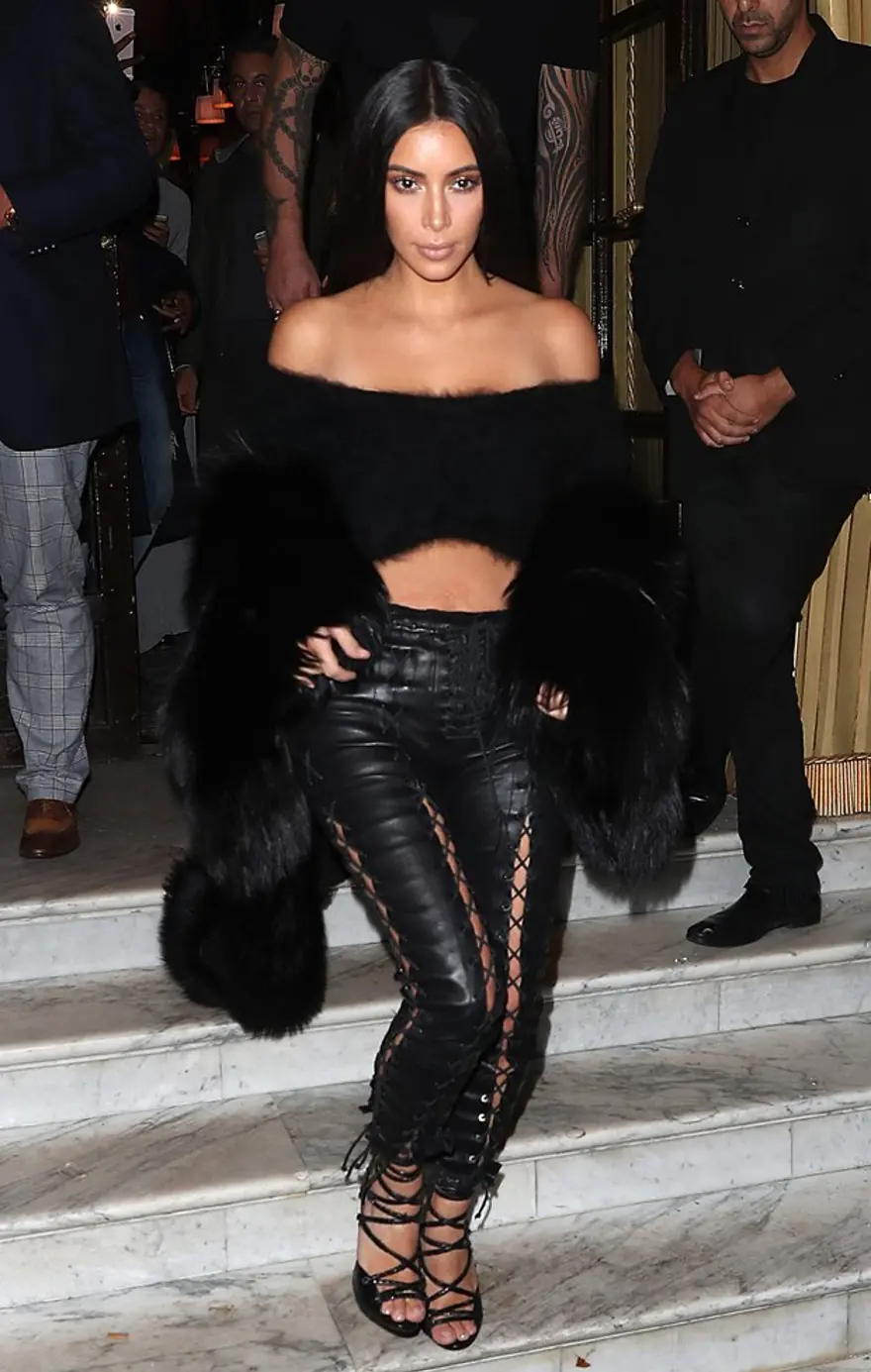 Kim Kardashian nasıl soyuldu? 5 Kim Kardashian nasıl soyuldu? 5