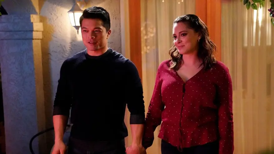 37. Crazy Ex-Girlfriend (2015-2018) 14