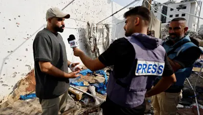 İsrail ordusu 50 gazeteciyi hapiste tutuyor