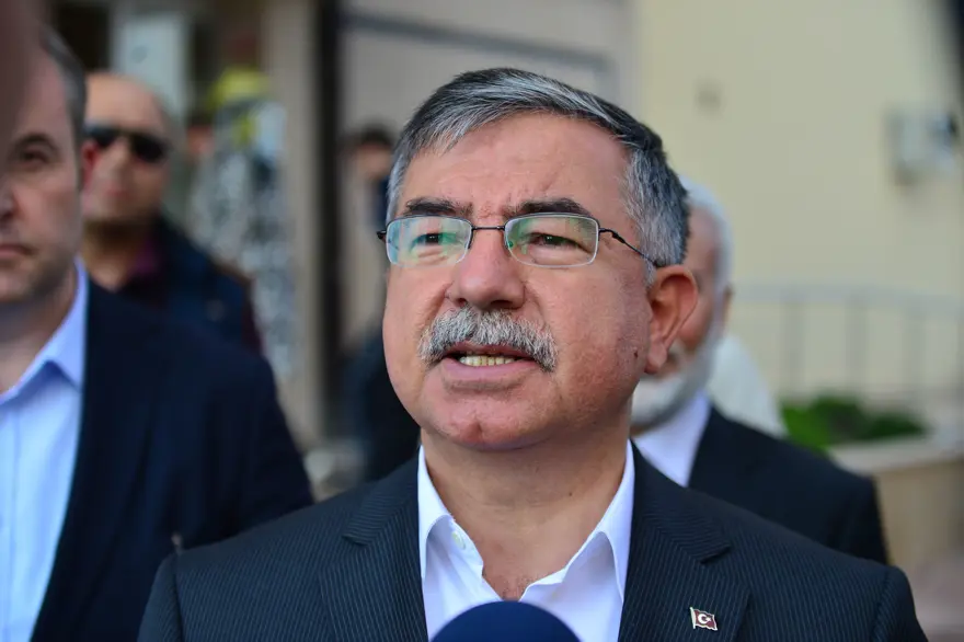 Kabinede revizyon (İşte yeni Bakanlar Kurulu) 25