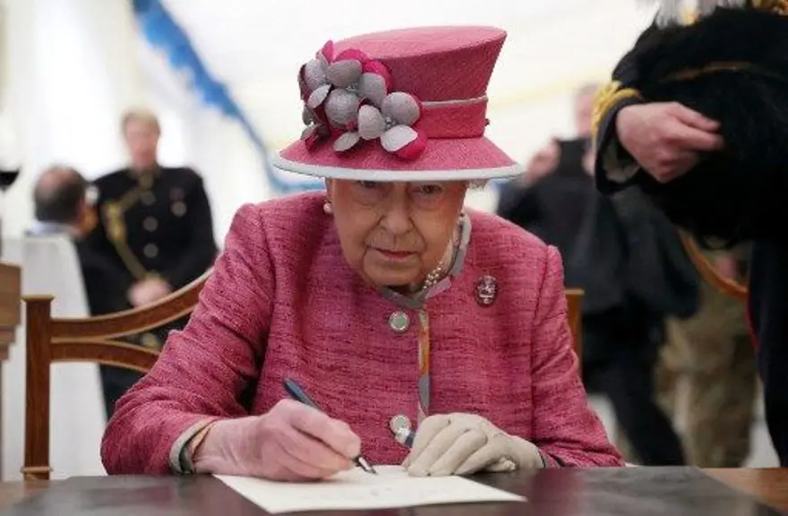 Kraliyetin kara kutusu: Kraliçe ölmeden önce ona mektup yazmış 