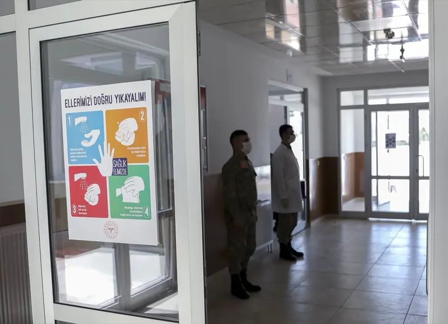 Askeri birliklerde corona virüs önlemleri uygulanıyor 19