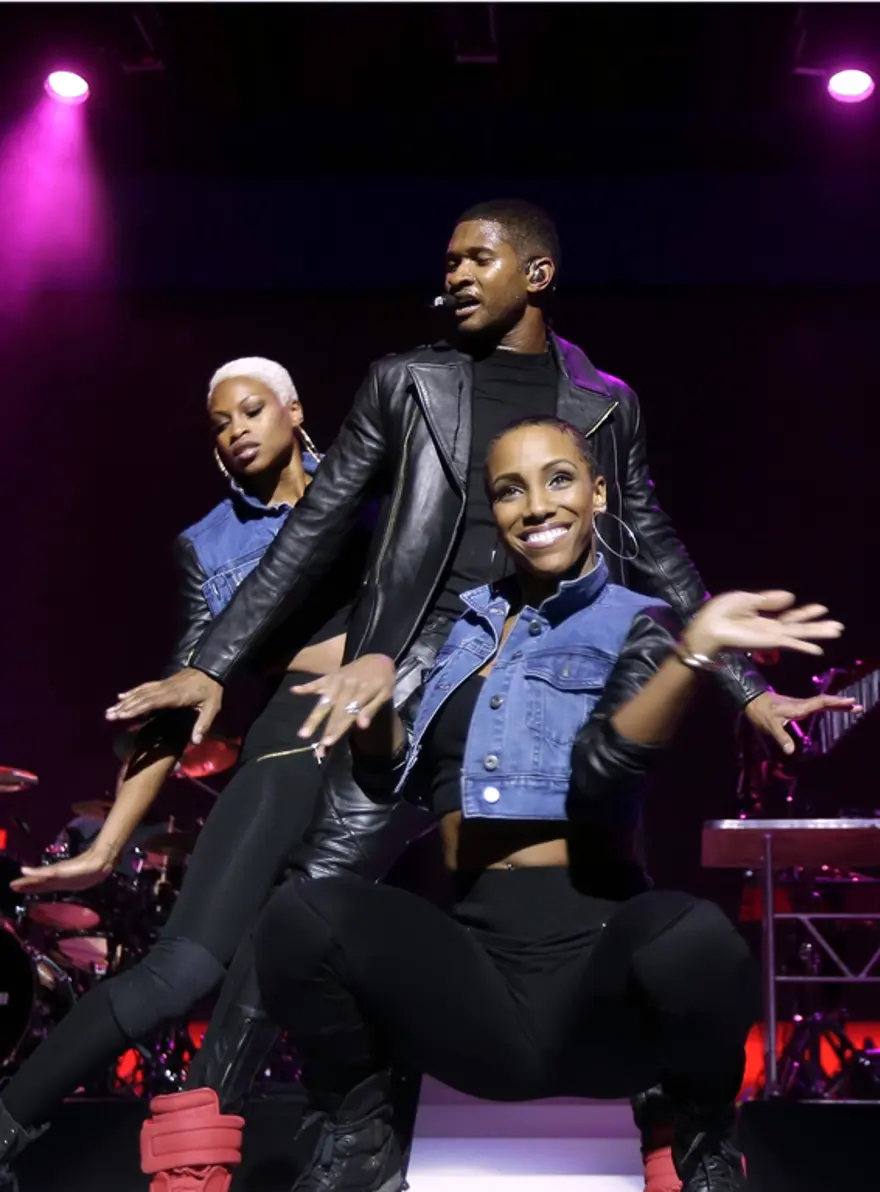 Yemin töreni öncesi sahnede bir yıldız 24 Yemin töreni öncesi sahnede bir yıldız 24