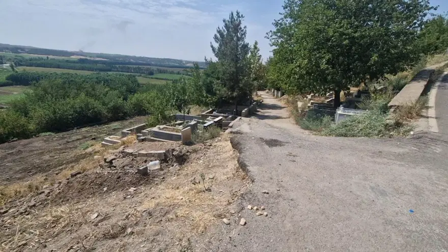 Diyarbakır'da korkunç olay: 3 aylık hamile olan 19 yaşındaki Helin katledildi 5 Diyarbakır'da korkunç olay: 3 aylık hamile olan 19 yaşındaki Helin katledildi 5