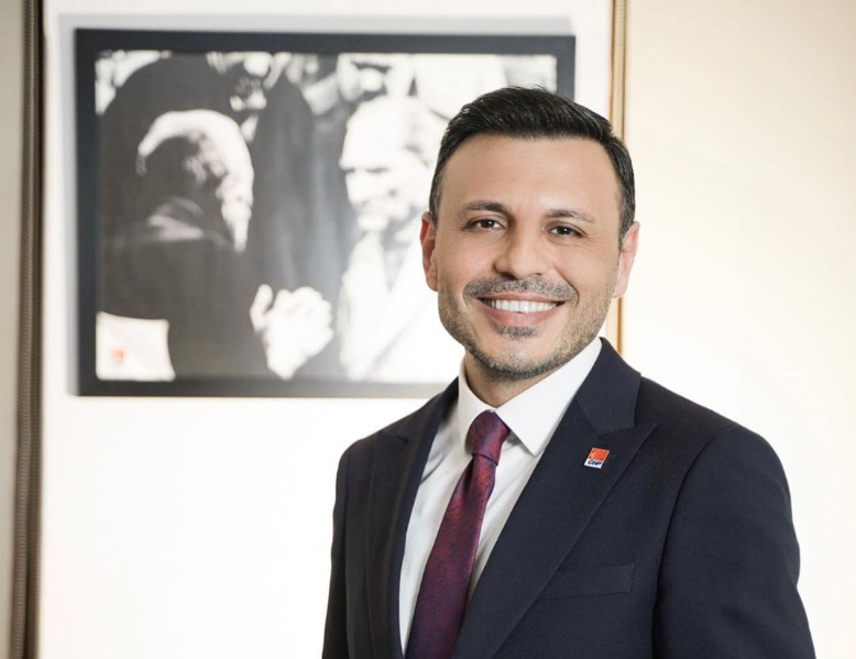 Özgür Çelik kimdir? Yeni CHP İstanbul İl Başkanı Özgür Çelik kaç yaşında ve hangi görevlerde bulundu?
