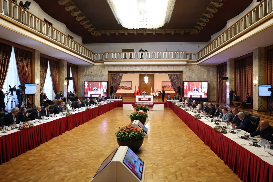 Komisyon heyeti İmralı'ya gitti: 