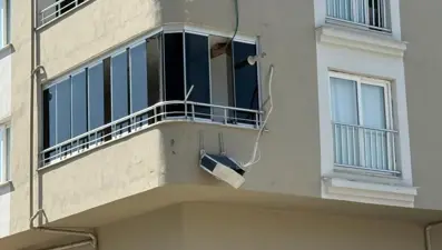 Balkondan düşen kadın yaşamını yitirdi