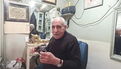 45 yıldır 3 metrekarelik dükkanda çalışıyor: Müşterilerimin çoğu yaşlı
