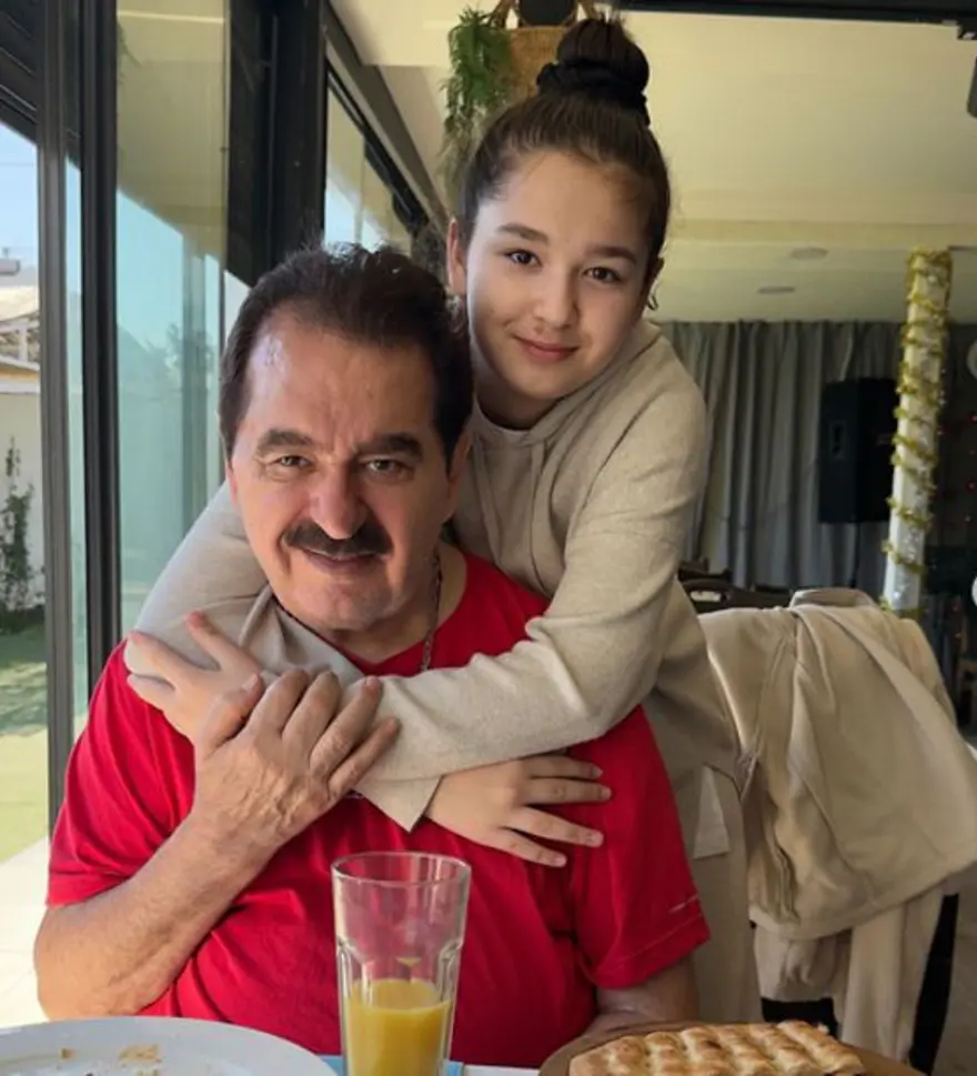 İbrahim Tatlıses, kızı Elif Ada ile bir araya geldi: Babasıyla benzerliği dikkat çekti 1