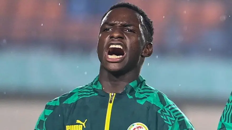 Fenerbahçe'nin yeni transferi Amara Diouf için dikkat çeken benzetme: "Onu Mourinho'ya verin | Ronaldo ve Mane gibi" 1 Fenerbahçe'nin yeni transferi Amara Diouf için dikkat çeken benzetme: "Onu Mourinho'ya verin | Ronaldo ve Mane gibi" 1