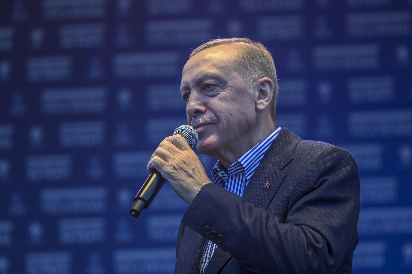 SON DAKİKA HABERİ: Cumhurbaşkanı Erdoğan'dan "kararsızları ikna edin" çağrısı