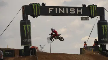 MXGP sıralama yarışları başladı