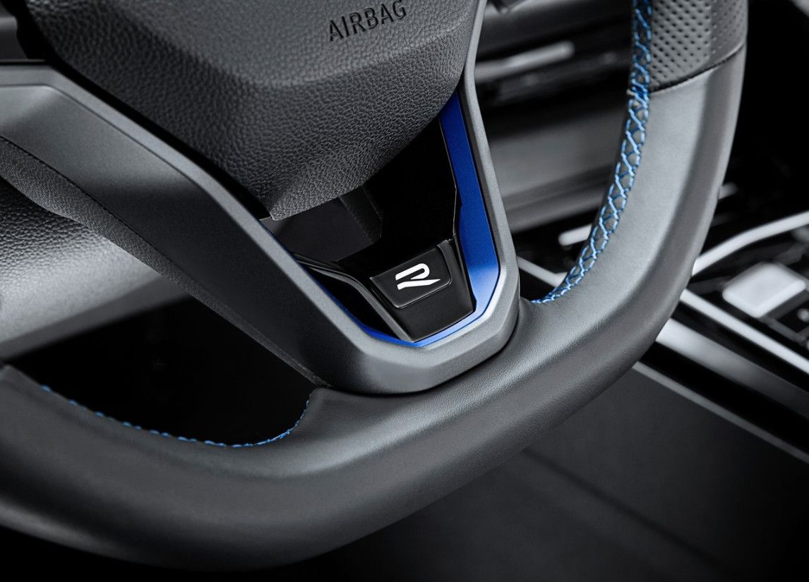 Volkswagen’den 333 adetlik özel seri Golf R: 8 dakikada tükendi