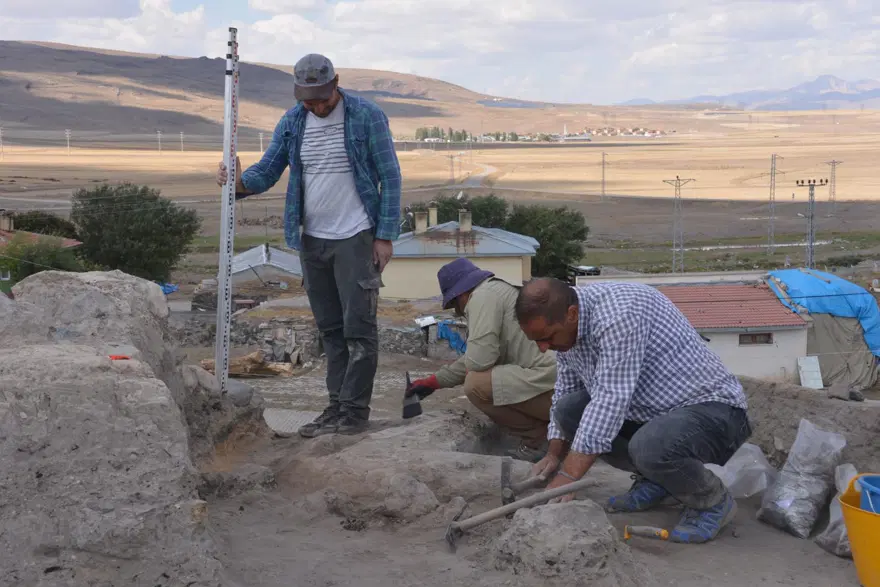 Pulur Höyük'te neolitik dönemin izleri aranacak 6 Pulur Höyük'te neolitik dönemin izleri aranacak 6
