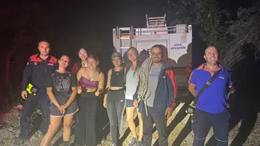 Kapadokya'da vadide kaybolup, mahsur kalan 5 turist kurtarıldı