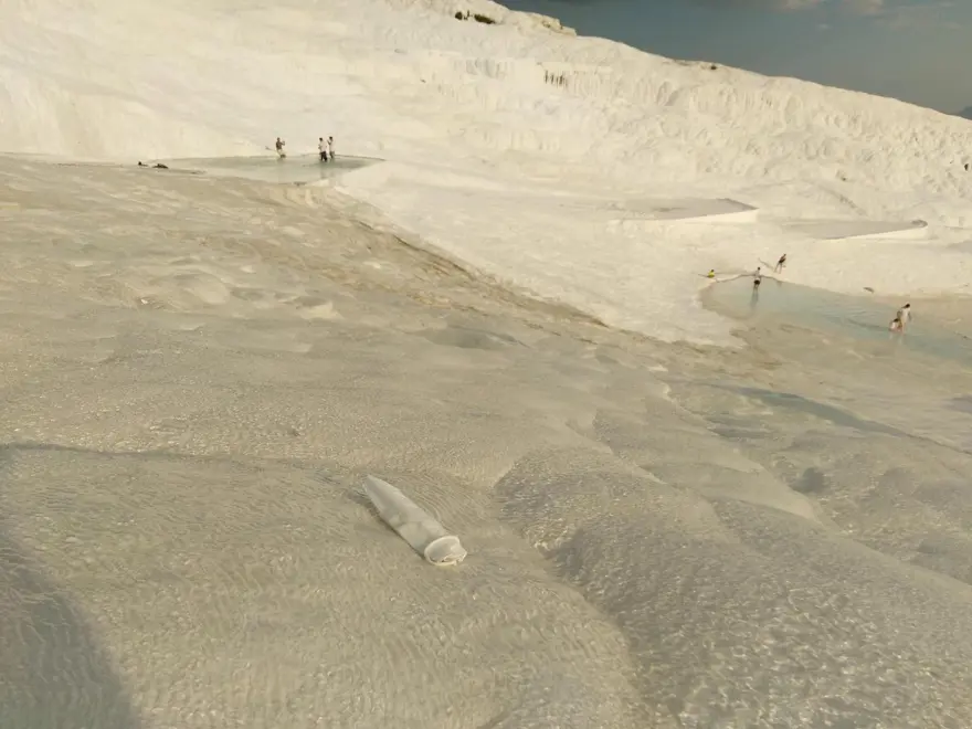 Pamukkale'de utandıran görüntüler 9 Pamukkale'de utandıran görüntüler 9