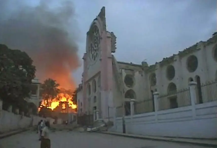 Deprem Haiti'yi yıktı 21