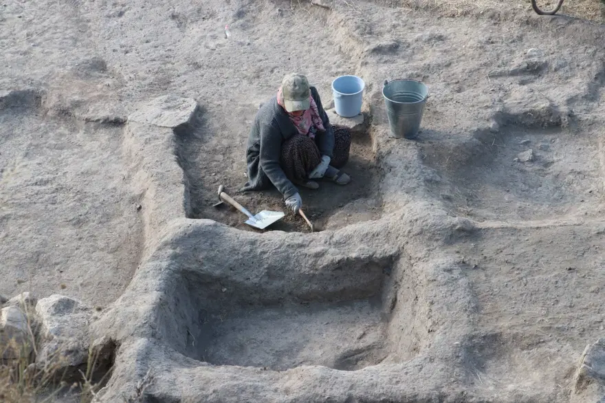 Yozgat Çadır Höyük'te arkeolojik kazılar 1 Yozgat Çadır Höyük'te arkeolojik kazılar 1