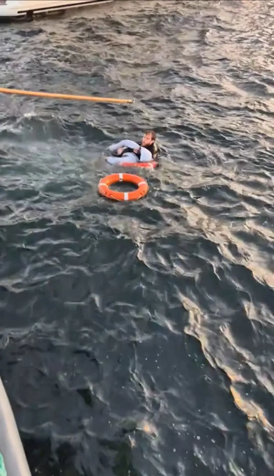 Boğaz'da denize düşen kadın için seferber oldular 