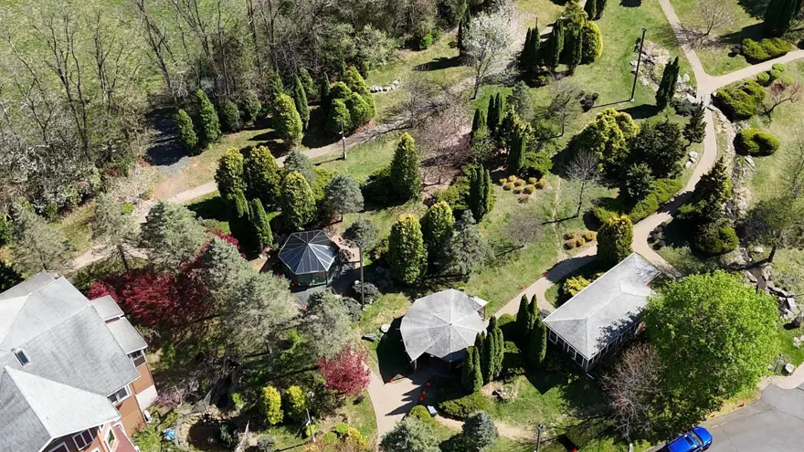 ÖRGÜT MERKEZİNDE İŞ MAKİNALARI 1