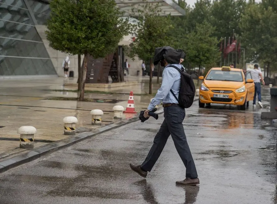 Meteoroloji'den 19 il için sarı ve turuncu kodlu uyarı (Yeni haftada hava nasıl olacak?) 3 Meteoroloji'den 19 il için sarı ve turuncu kodlu uyarı (Yeni haftada hava nasıl olacak?) 3