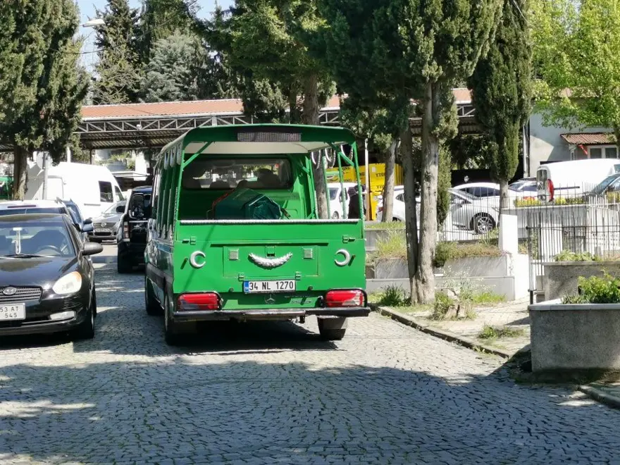 Ünlü modacı Nur Yerlitaş son yolculuğuna uğurlandı 8