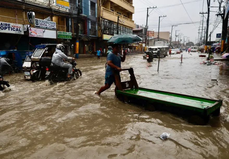 Filipinler'de fırtına sonrası sel: 11 kişi hayatını kaybetti 7 Filipinler'de fırtına sonrası sel: 11 kişi hayatını kaybetti 7