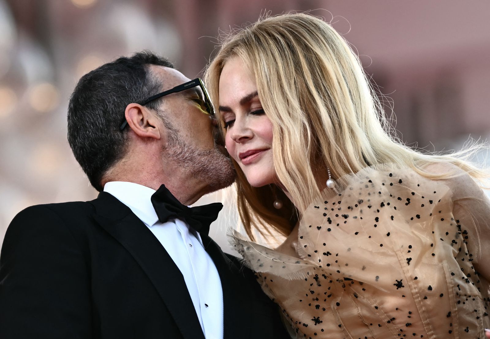 Nicole Kidman'ın "izlemeye cesaret edemediği" filmi Venedik'te ayakta alkışlandı