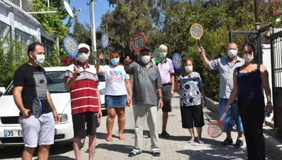 Kanalizasyonsuz mahallede raketlerle sinek avı