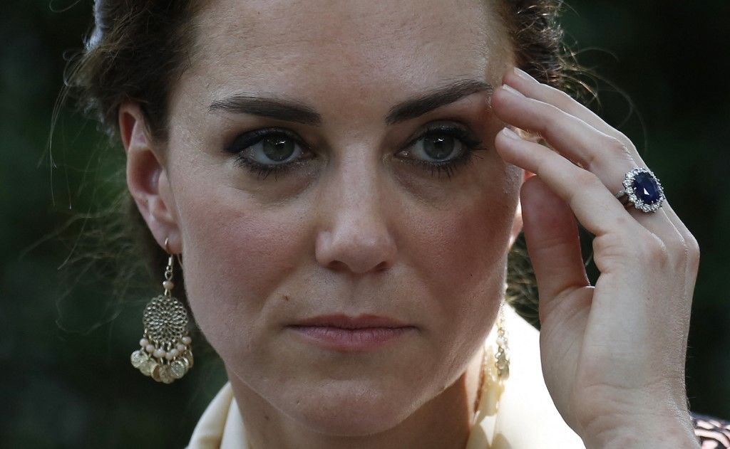 Kate Middleton'ın lanetli nişan yüzüğü: Neden Diana'nın yüzüğünü takıyor?