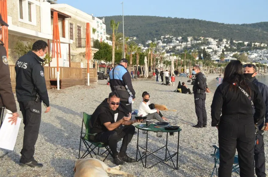 Bodrum'da sahillerde piknik yapmak yasaklandı 8 Bodrum'da sahillerde piknik yapmak yasaklandı 8