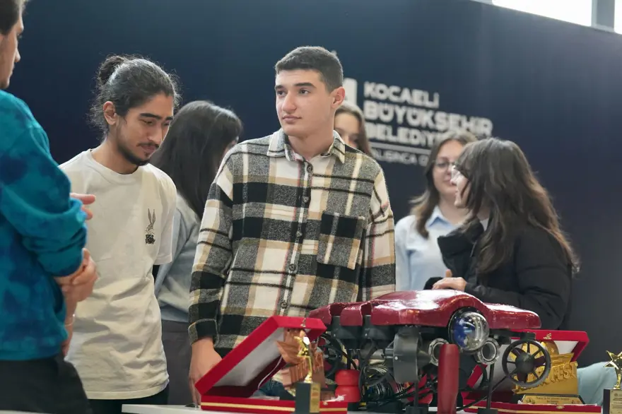 Türk öğrenciler yapay zekalı su altı aracı ile Norveç yolcusu 1