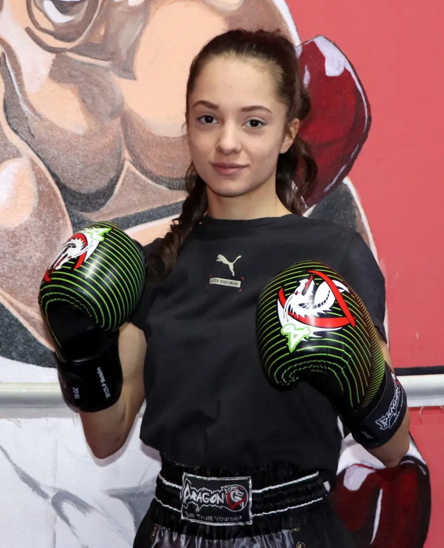 Kilo almak için spora başladı "Avrupa Şampiyonu" oldu 7