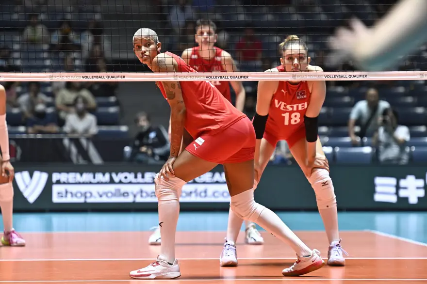 Filenin Sultanları'nın 117 günlük zirve yolculuğu: 3 kıtada 3 kupa 6