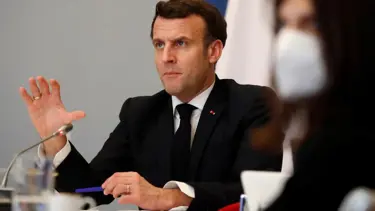 Fransa’da Macron’un sağlık kartını kullanan gence 135 euro para cezası
