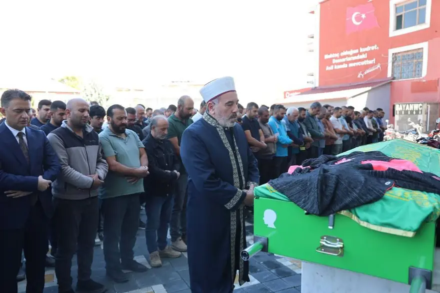 Öğle tatilinde acı ölüm: Boğazına kek kaçan Eylül kurtarılamadı 3