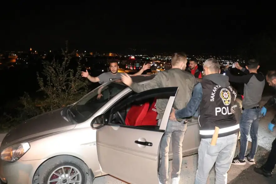 Sakarya'da üniversite çevresinde asayiş uygulaması 2