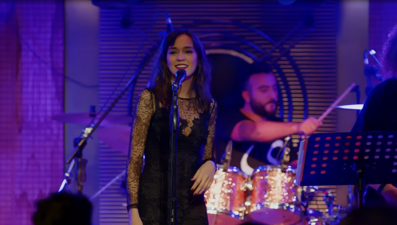 Dolunay'ın Alya'sı Türkü Turan'dan 'Yeter ki Onursuz Olmasın Aşk' performansı