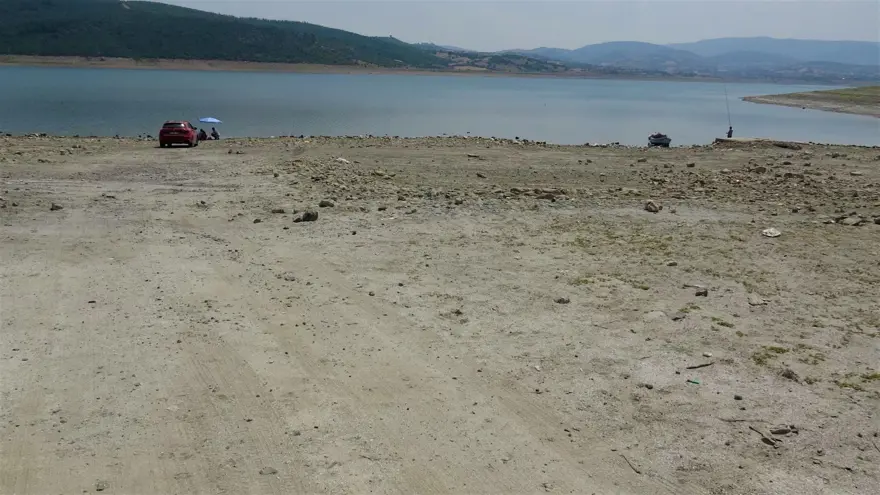 İkizcetepeler Barajı'nda su seviyesi düştü, köy kalıntıları ortaya çıktı 7