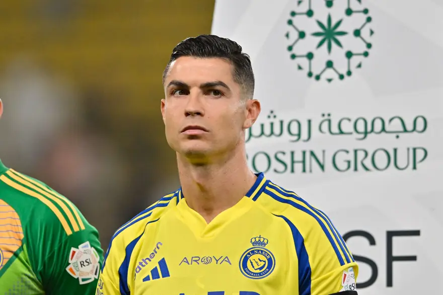 Cristiano Ronaldo'nun fileleri sarstığı maçta Fatih Terim galibiyete izin vermedi: 4 gol, 1 kırmızı kart 6 Cristiano Ronaldo'nun fileleri sarstığı maçta Fatih Terim galibiyete izin vermedi: 4 gol, 1 kırmızı kart 6