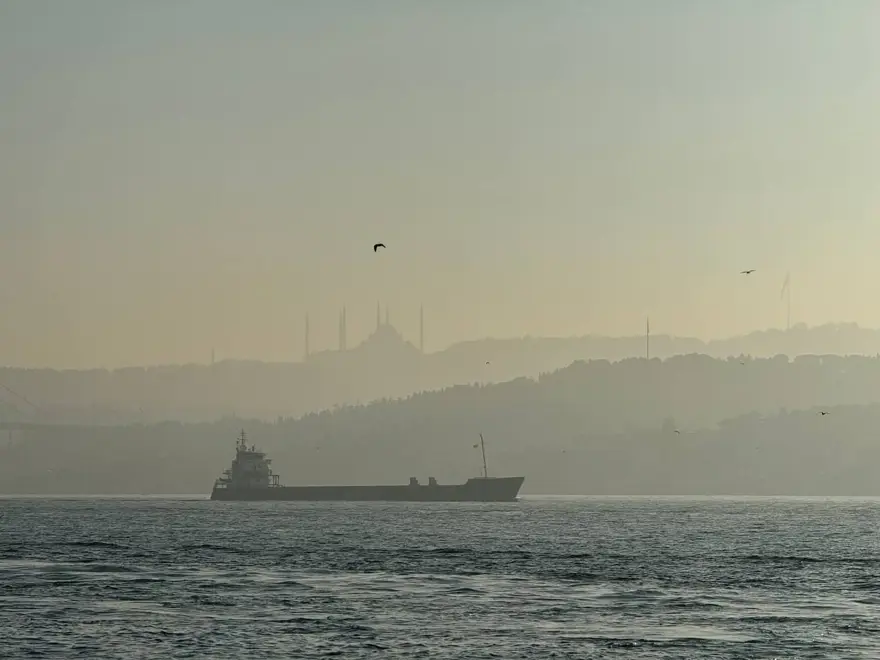 İstanbul yeni güne sisle başladı 2