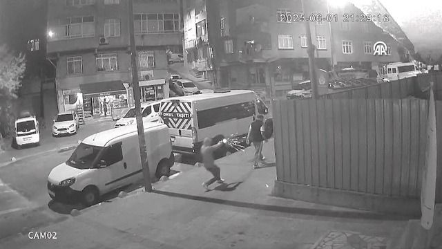 Esenler'de kan donduran cinayet: Adım adım takip edip art arda ateş etti