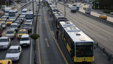 İstanbul'da metrobüslere özel günlerde FSM Köprüsü'nü kullanma izni