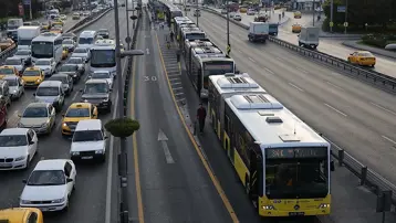 İstanbul'da metrobüslere özel günlerde FSM Köprüsü'nü kullanma izni