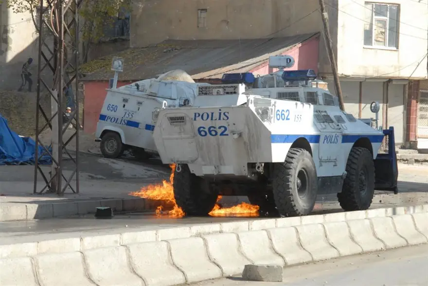 Nusaybin ve Yüksekova'da gerilim 1 Nusaybin ve Yüksekova'da gerilim 1