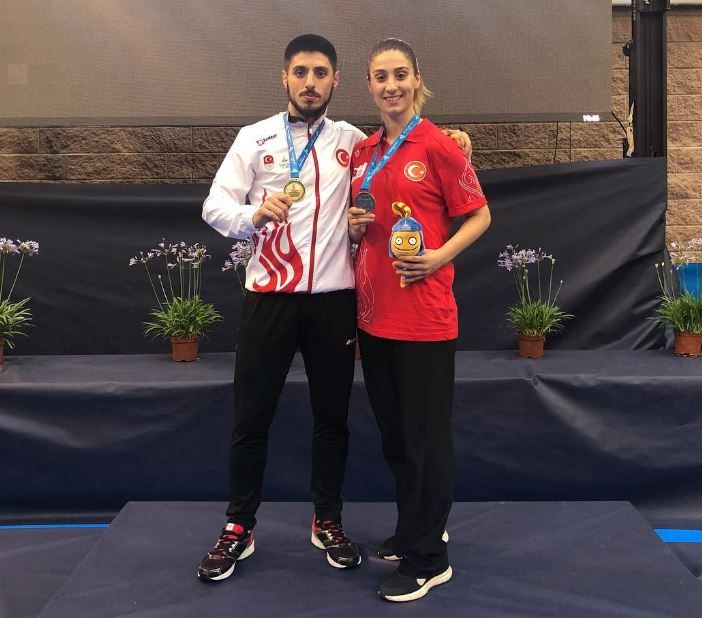 Avrupa Karate Şampiyonası'nda Eltemur kardeşlerden altın madalya
