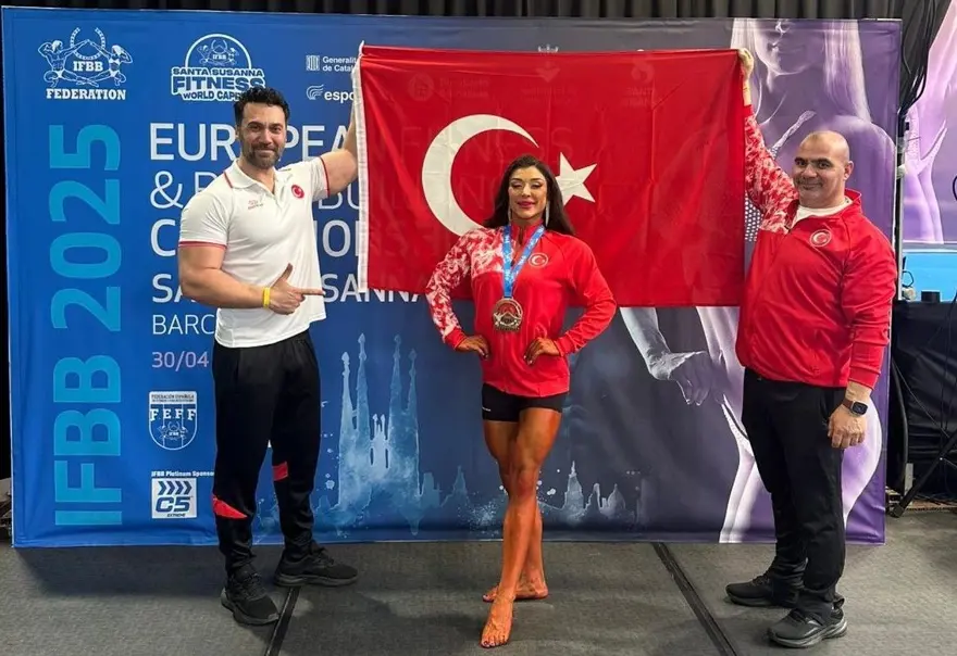 Tavsiye üzerine başlamıştı şimdi Türkiye'yi temsil ediyor:  Başarısıyla dikkat çekti 4