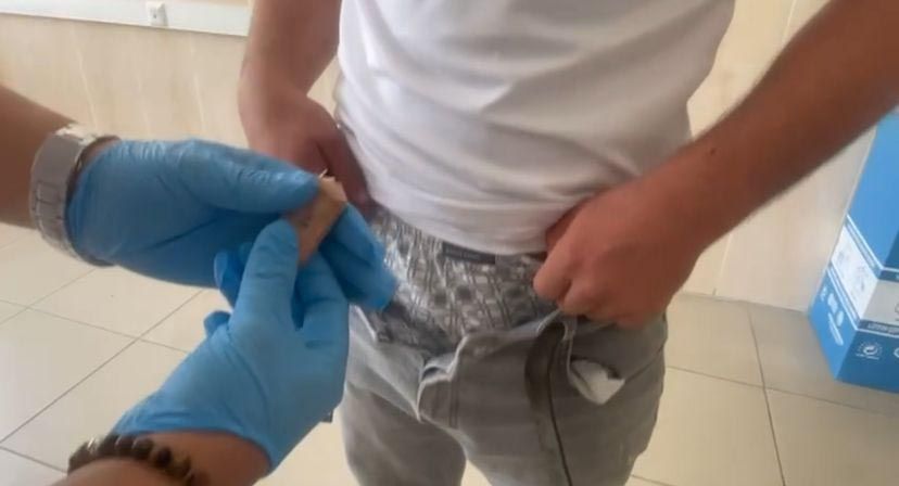Ehliyet sınavında elektronik cihaz ile kopya çeken 5, kopya veren 1 kişi yakalandı