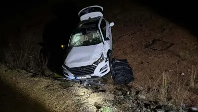 Ehliyetsiz sürücünün kullandığı otomobil takla attı: 1 ölü, 4 yaralı