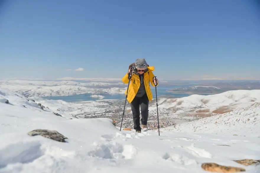 Tunceli'nin karla kaplı zirveleri trekking ve fotoğraf tutkunlarını ağırlıyor 9